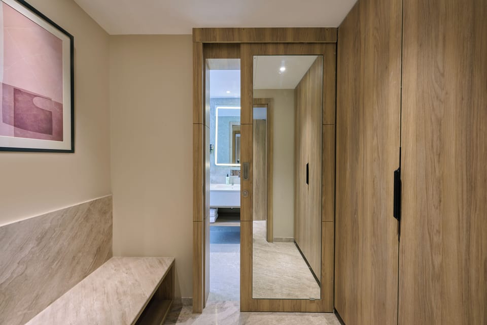 Executive Double Room | Blackout drapes, soundproofing, iron/ironing board, WiFi (free)