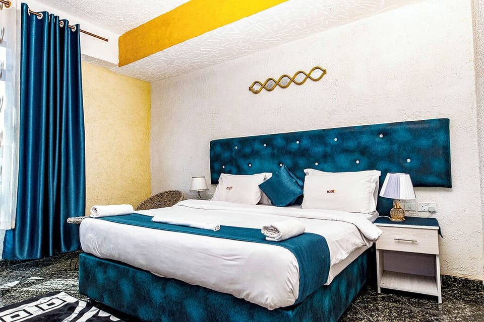 Deluxe Double Room | Free WiFi, bed sheets