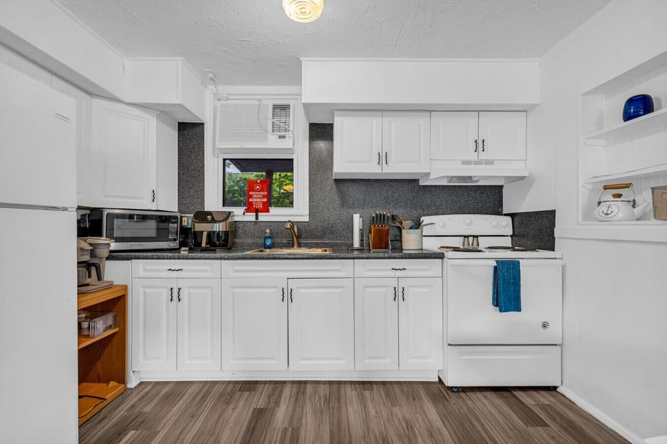 White, bright, and ready to cook up a storm. Or just brew coffee. We don’t judge.