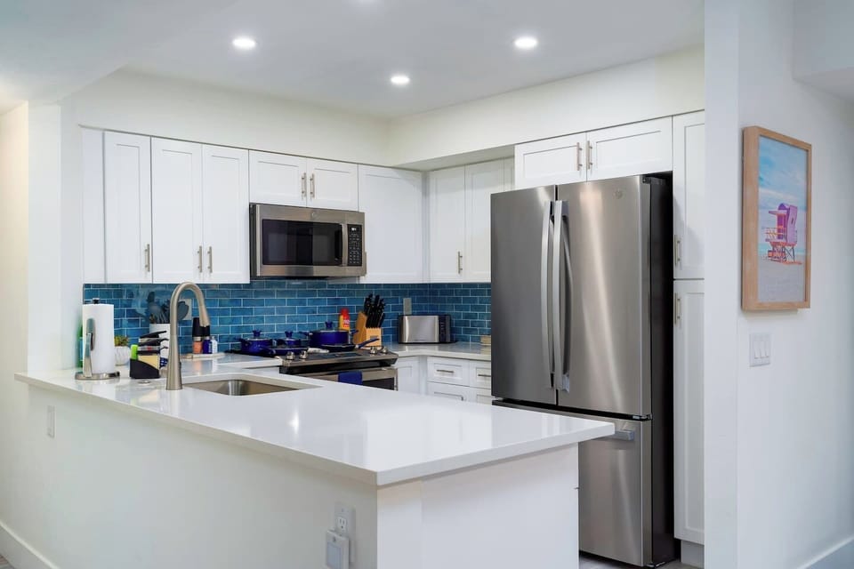 Full stocked kitchen if you want to put your chef hat on!