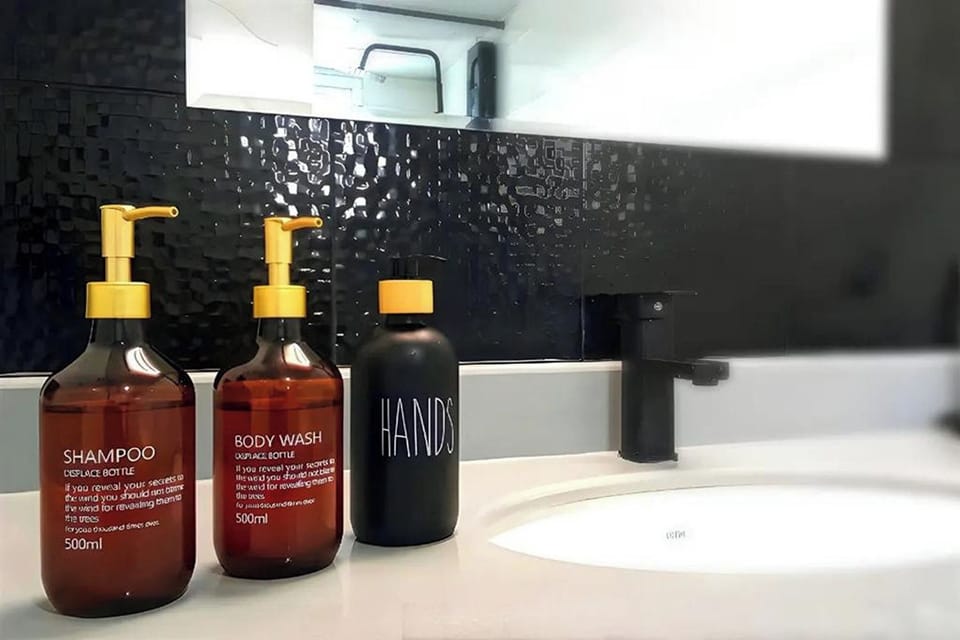 Superior Deluxe Seaview and Balcony | Bathroom | Hair dryer, slippers, towels, soap