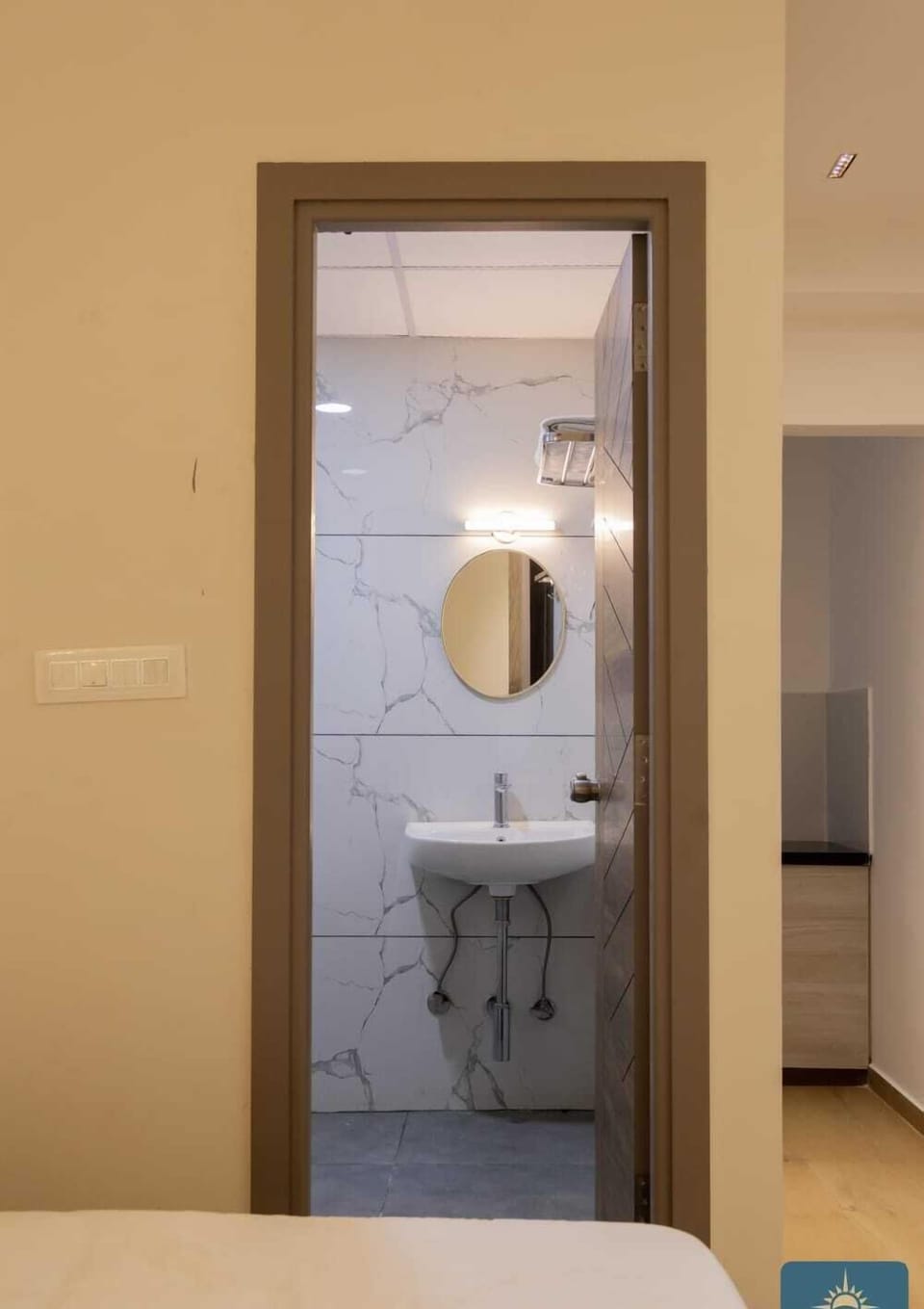 Shower, towels, soap, shampoo
