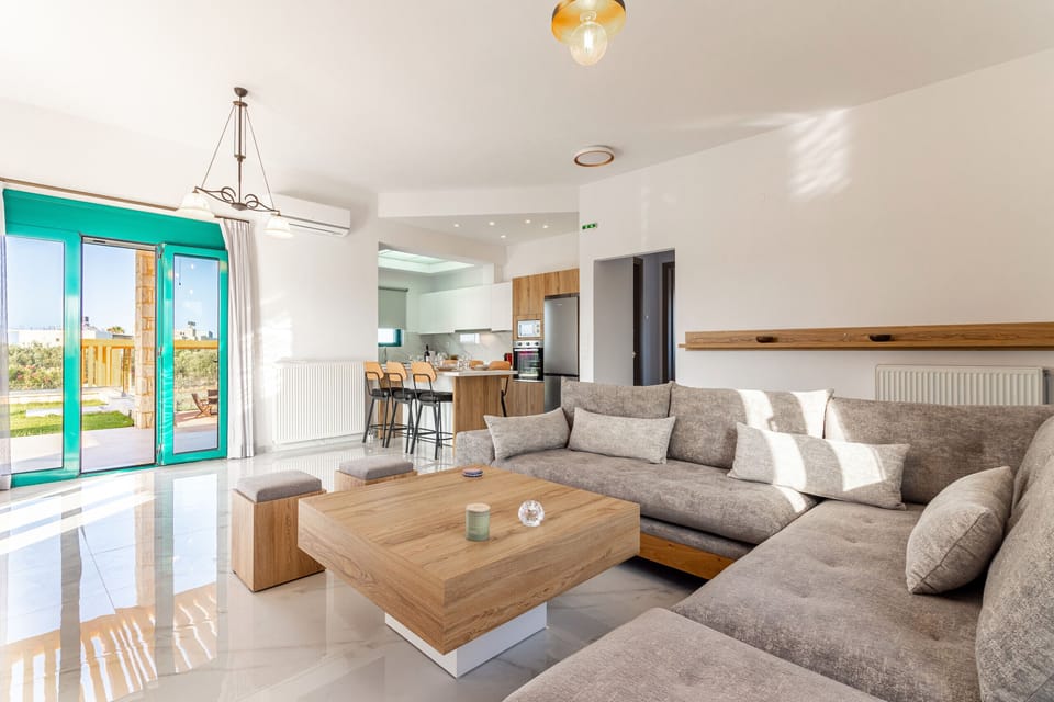 Villa, 3 Bedrooms, Smoking, Private Pool | Living room