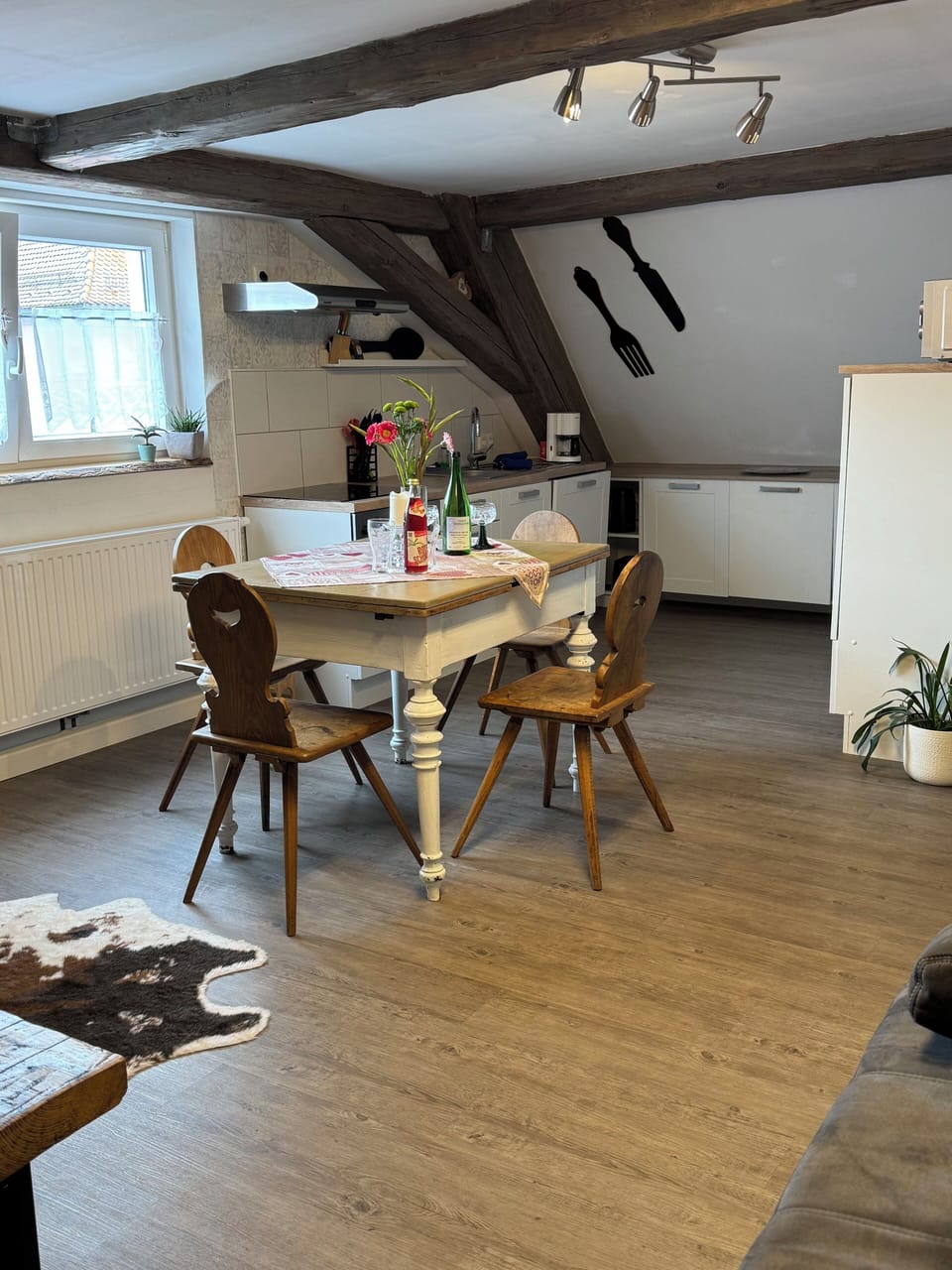 Apartment | Private kitchen | Electric kettle, toaster