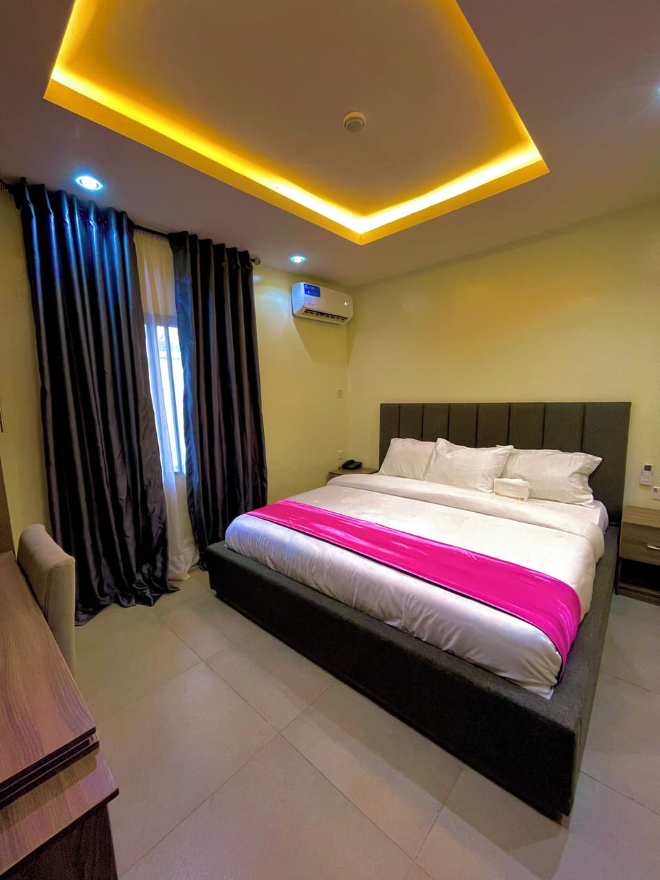 Double Room | Desk, laptop workspace, WiFi (free), bed sheets