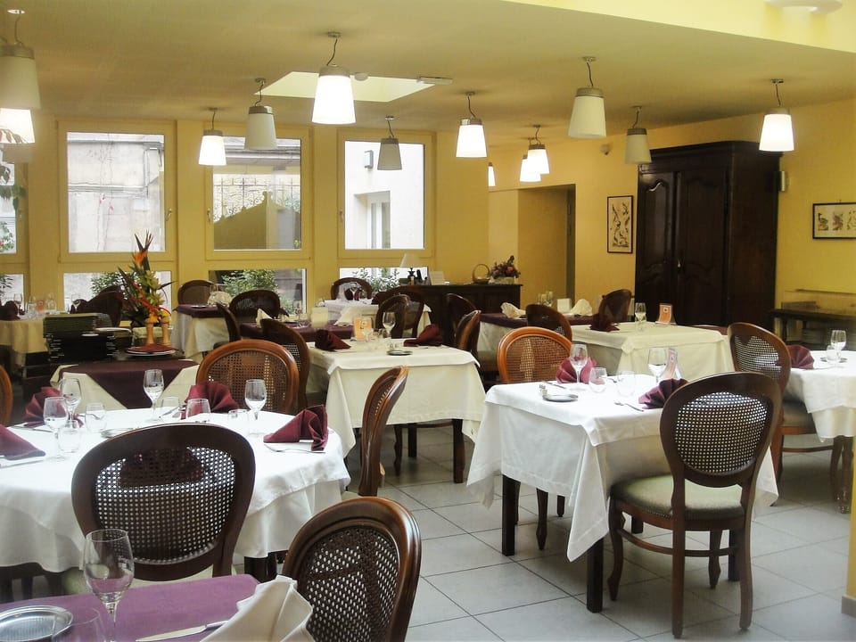 Lunch and dinner served, Regional cuisine
