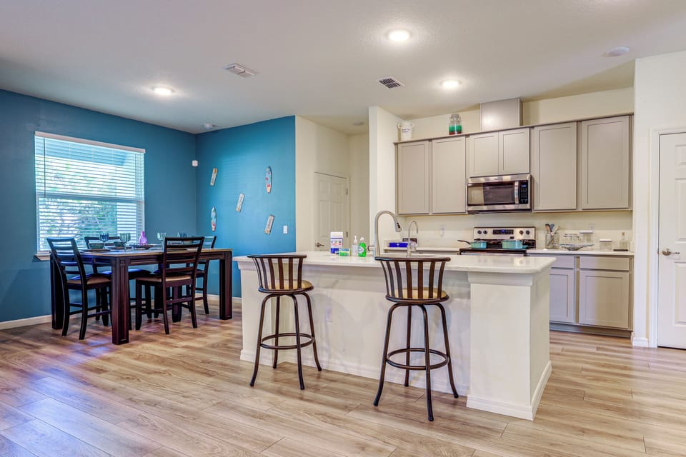 House (4 Bedrooms) | Interior