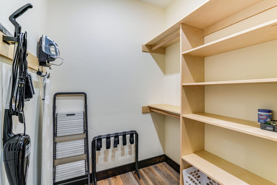 House (1 Bedroom) | Interior