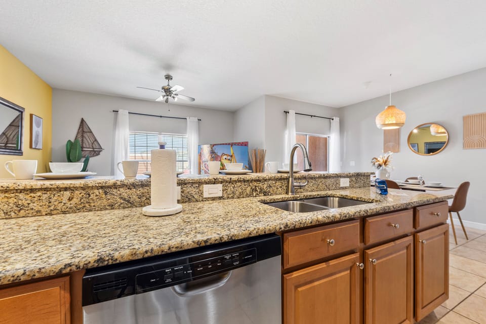 Fully equipped kitchen