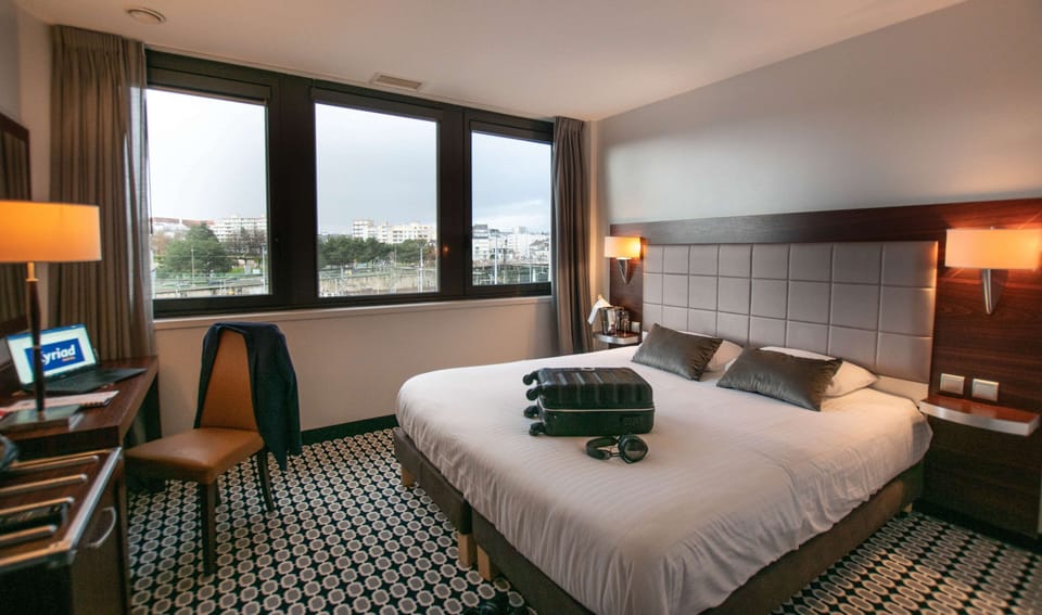 Standard Room, 1 Double Bed | Premium bedding, in-room safe, desk, blackout drapes