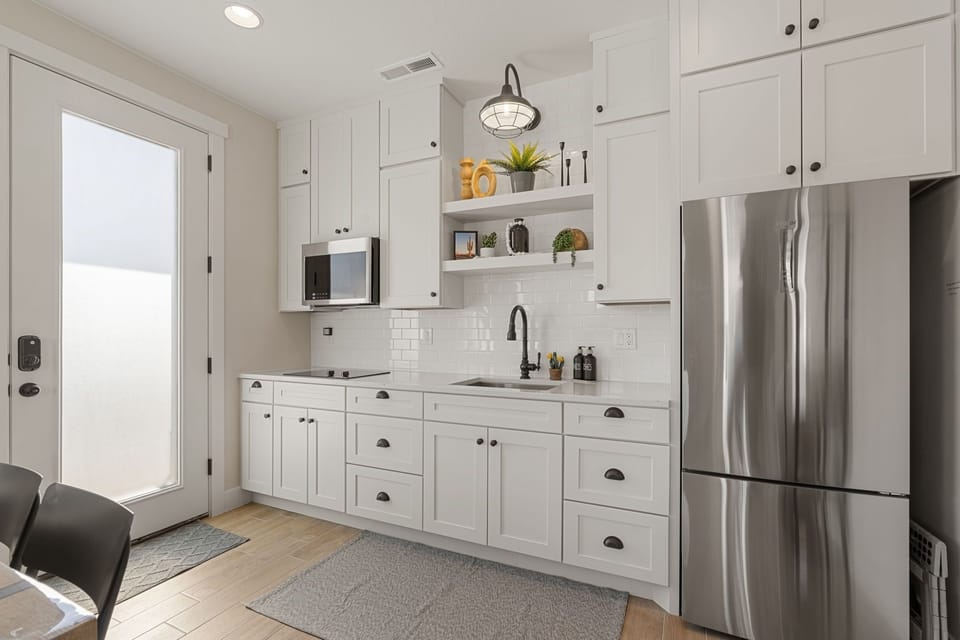 House, 1 Bedroom | Private kitchen | Fridge, oven, coffee/tea maker, toaster