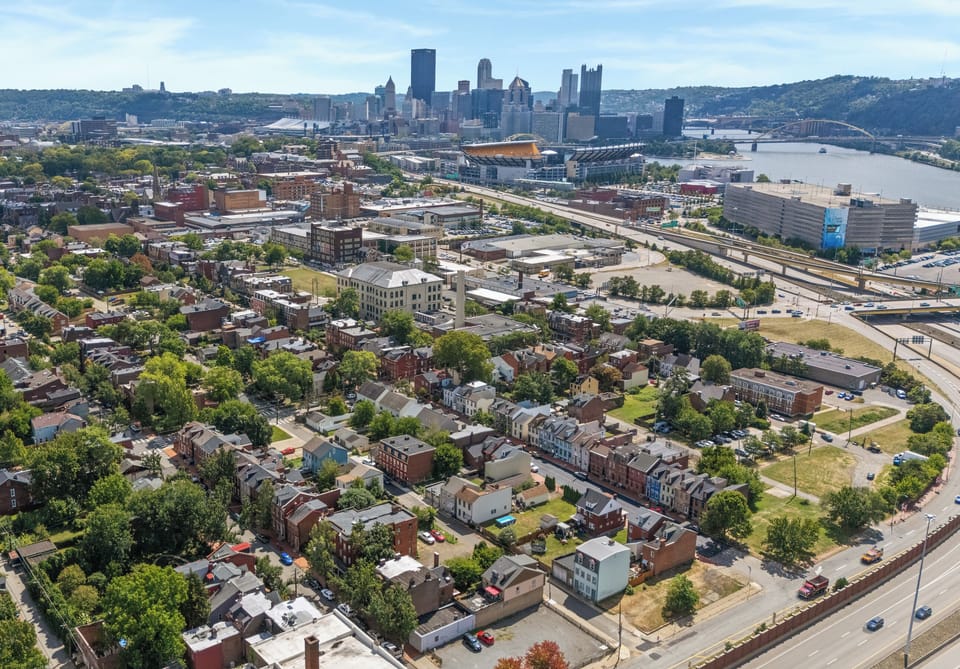 Walkable to stadiums, casino and downtown