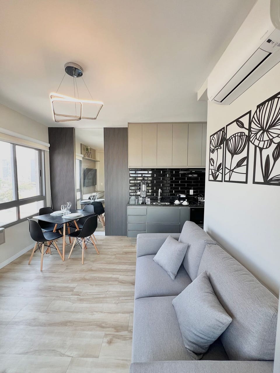 Basic Studio | Living area