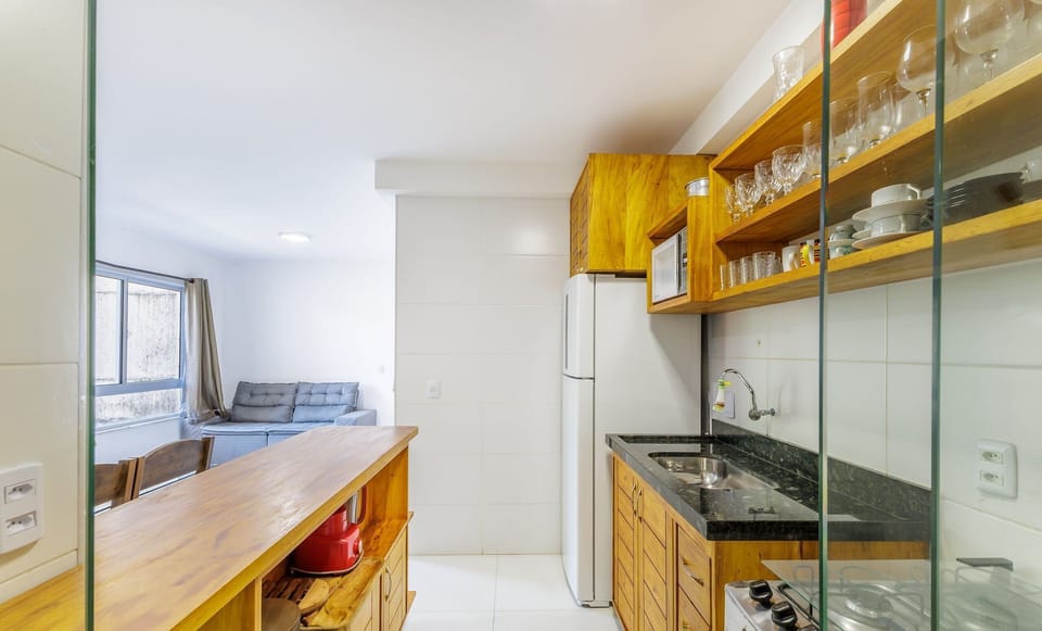 Basic Apartment | Private kitchen | Cookware/dishes/utensils