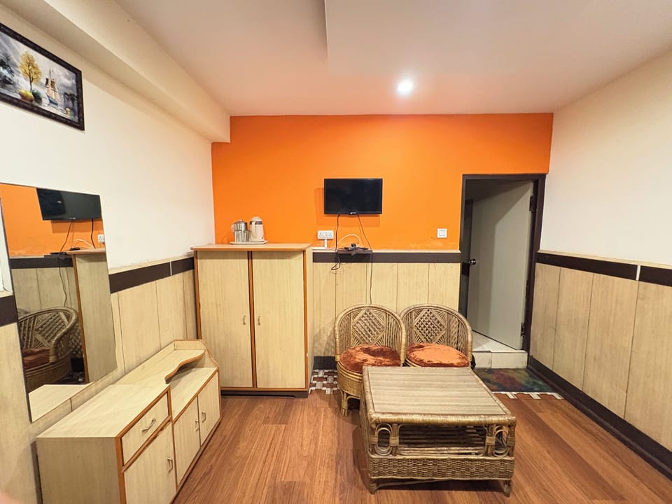 Deluxe Double Room | Desk, laptop workspace, soundproofing, free WiFi