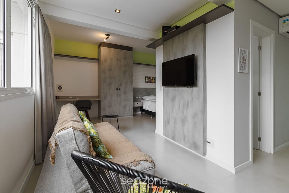 Basic Apartment | 1 bedroom, desk