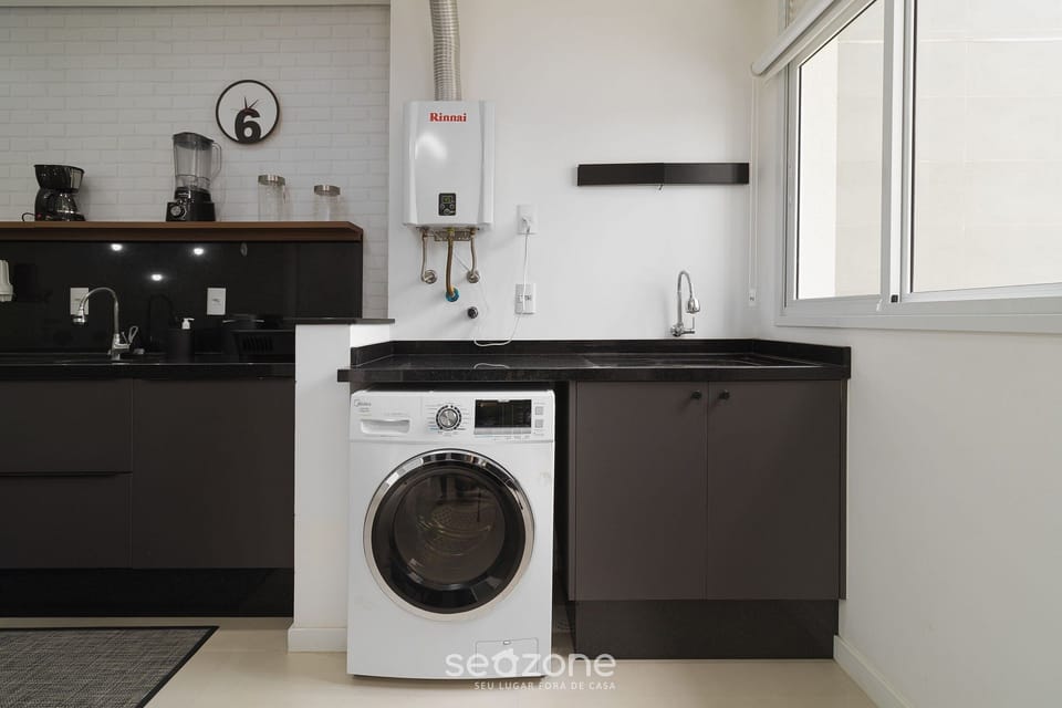 Basic Apartment | Private kitchen | Cookware/dishes/utensils
