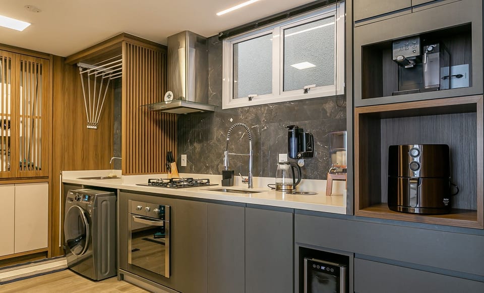Basic Apartment | Private kitchen | Cookware/dishes/utensils