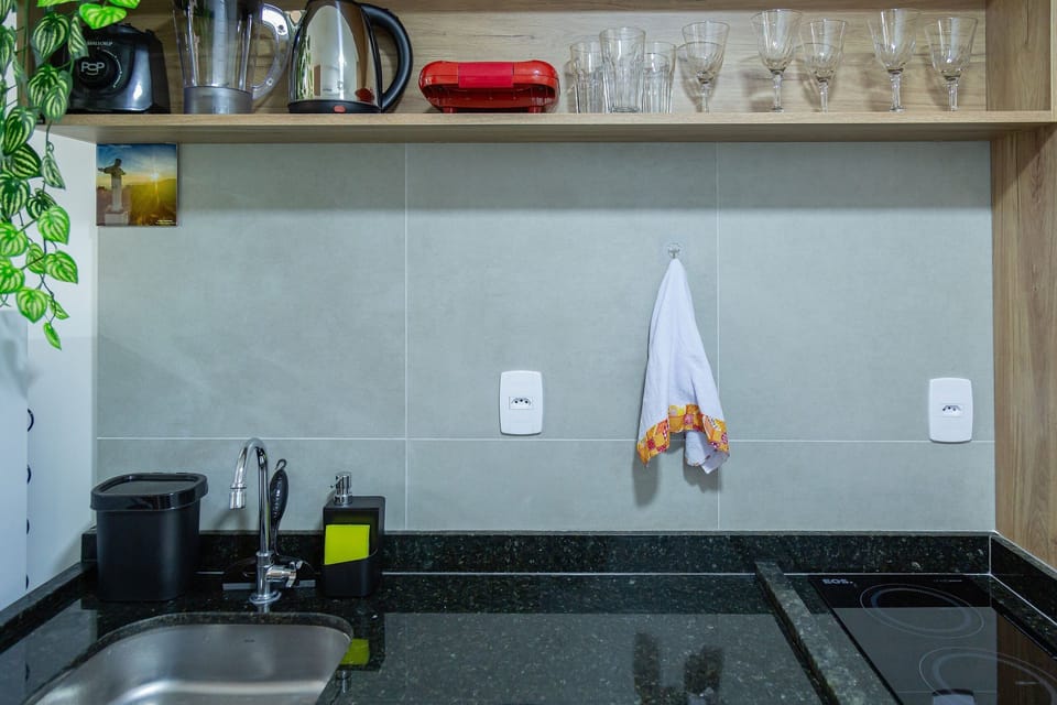 Basic Apartment | Private kitchen | Cookware/dishes/utensils