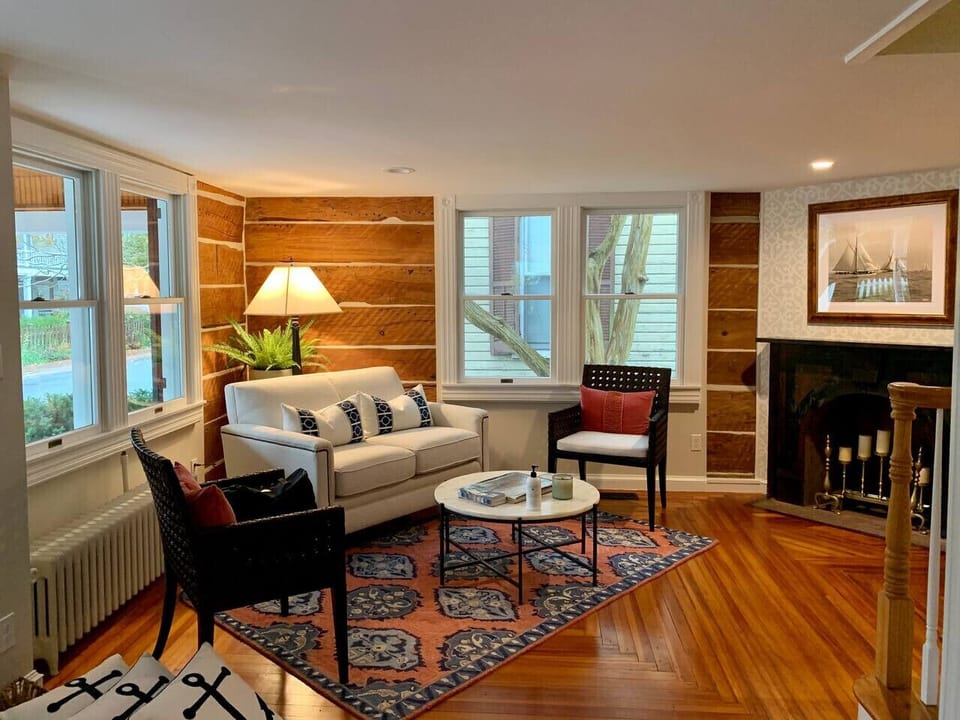 Salon (living room/sitting room) available for Sea Grass Room guests to use.