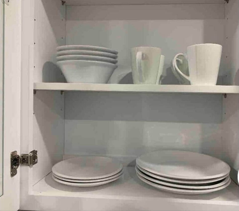 Plats and cups