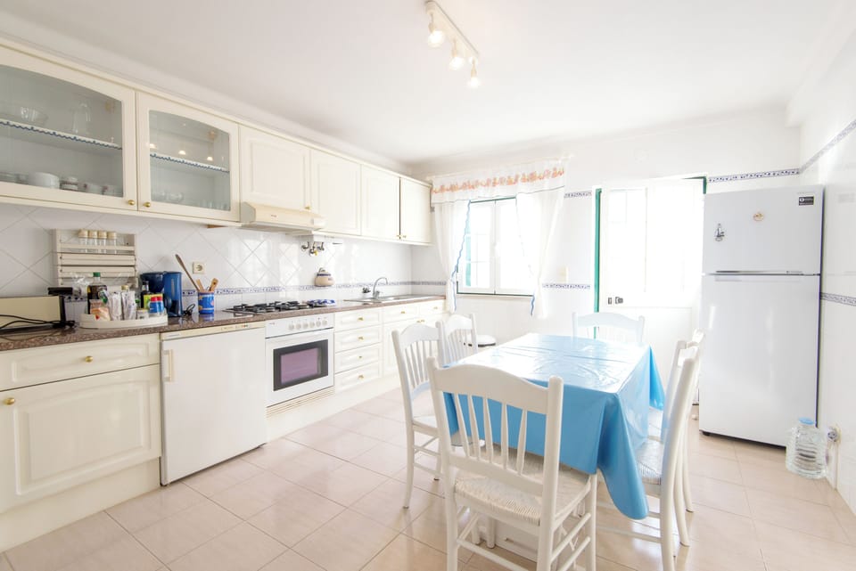 Villa, Patio | Private kitchen | Fridge, microwave, oven, stovetop