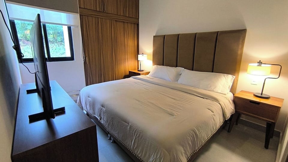 Bed,Bedroom