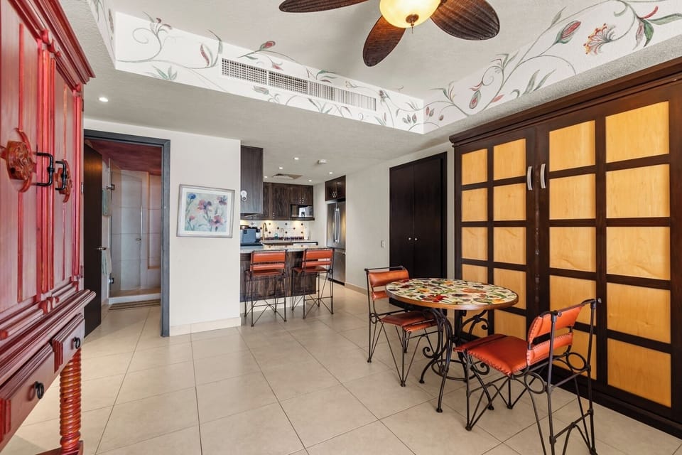Dining room / folding bed