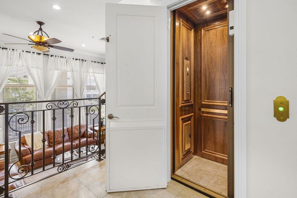Elevator