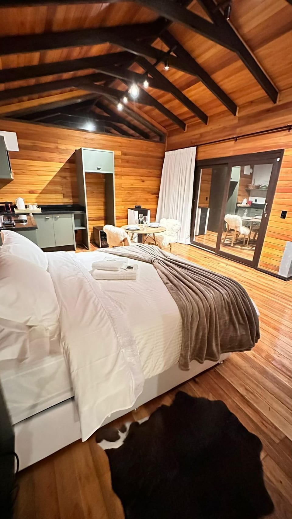Deluxe Double Room, Patio | Free WiFi