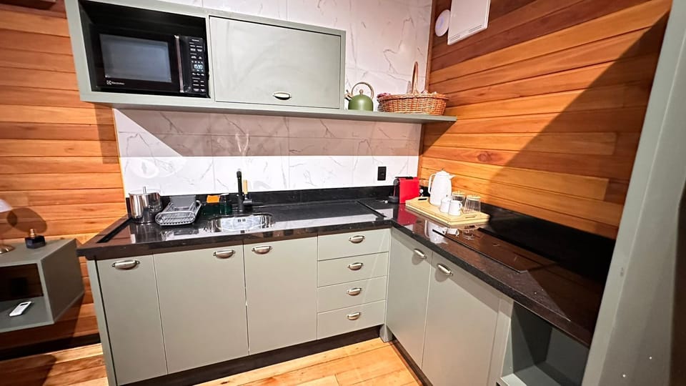 Deluxe Double Room, Patio | Free WiFi