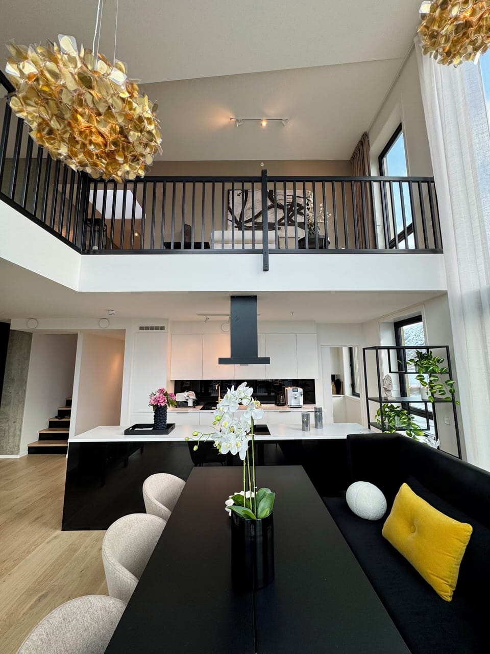 Luxury Duplex, Ocean View | Private kitchen