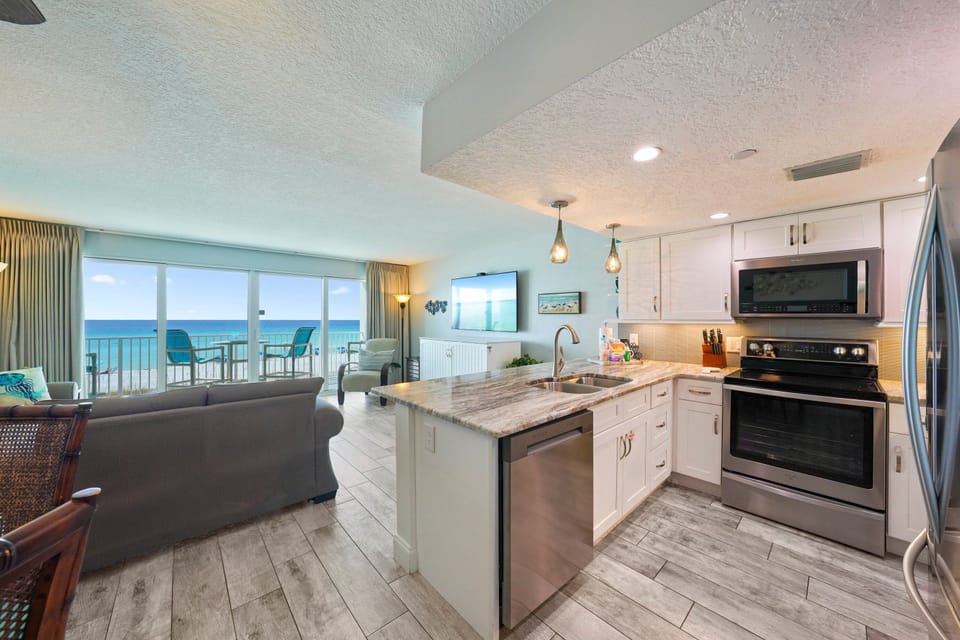 Light-filled and thoughtfully designed, this open kitchen invites conversation, connection, and memorable meals.