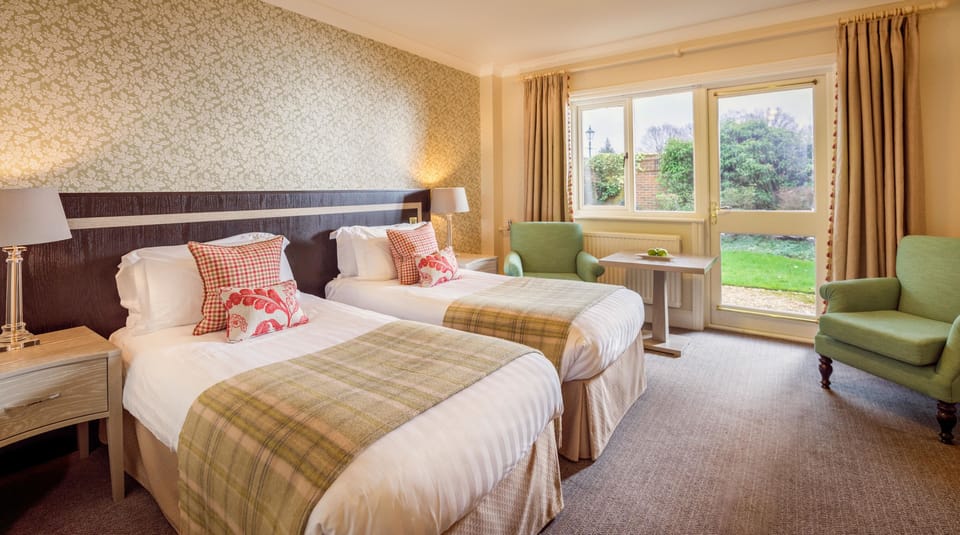 Premium bedding, in-room safe, desk, iron/ironing board