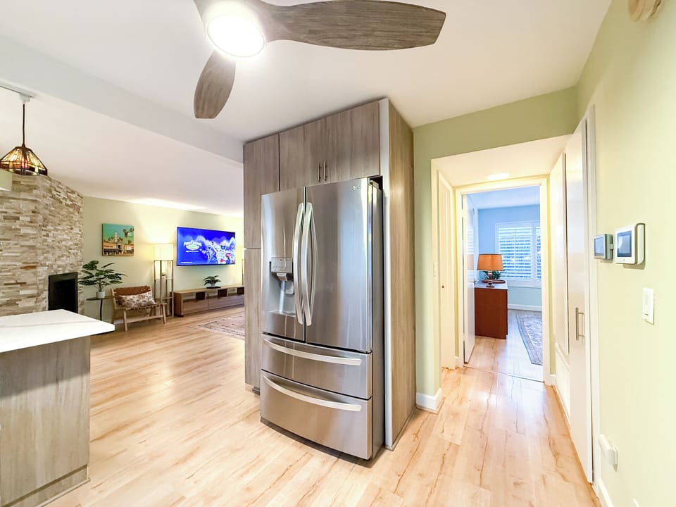 Large Fridge with Ice and Water Dispenser