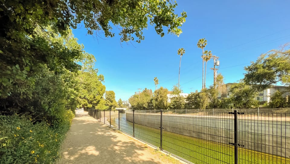 LA River Walk for Outdoor Leisure , walking distance from VRBO 