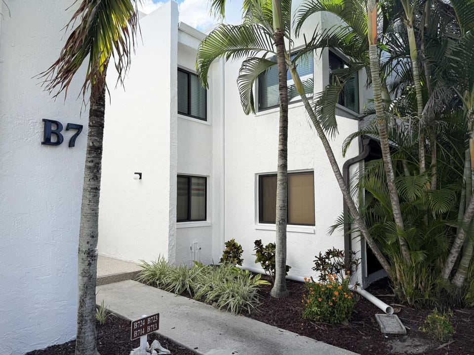 Bayside 2BR – Walk-Out Patio by Heated Pool (4312)