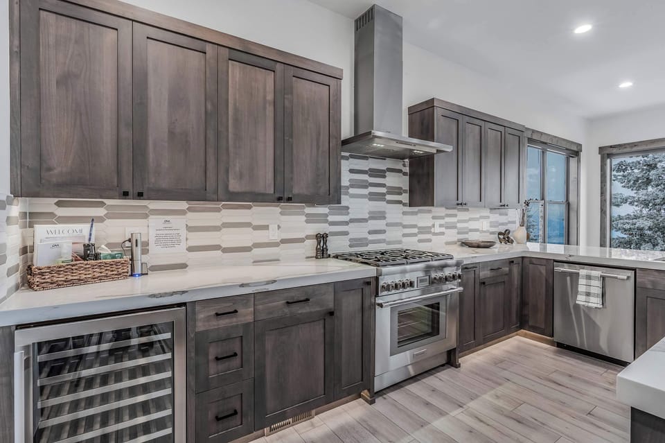 High end stainless steel appliances and finishes 