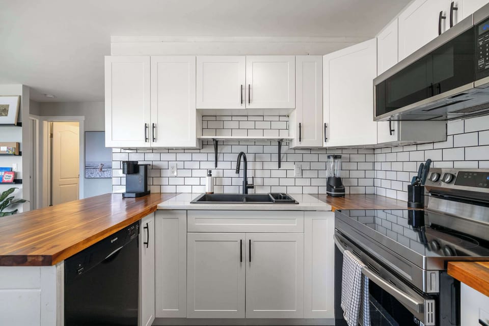 Cook at home with style - everything you need is here.