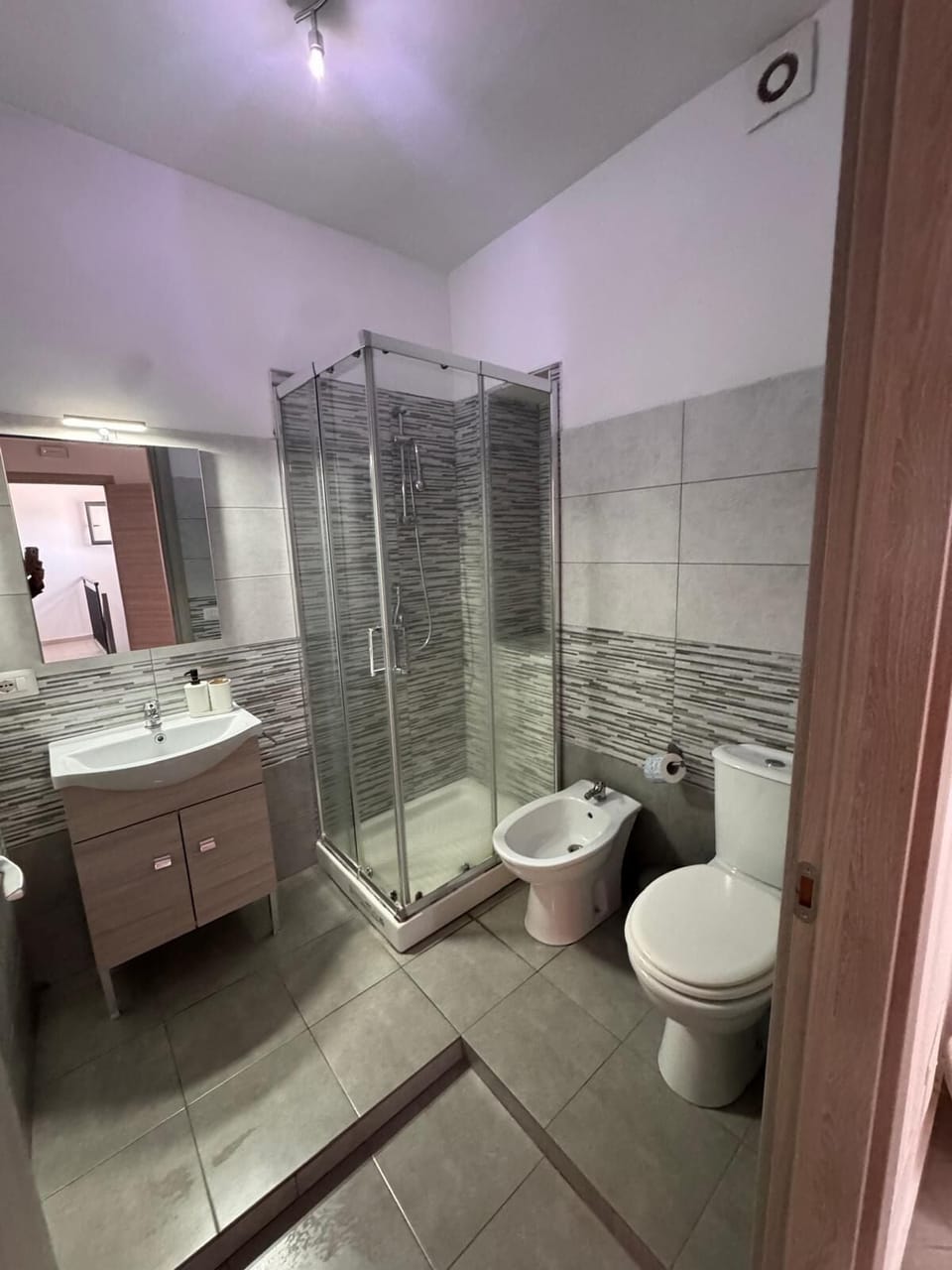 Bathrobes, soap, shampoo, toilet paper