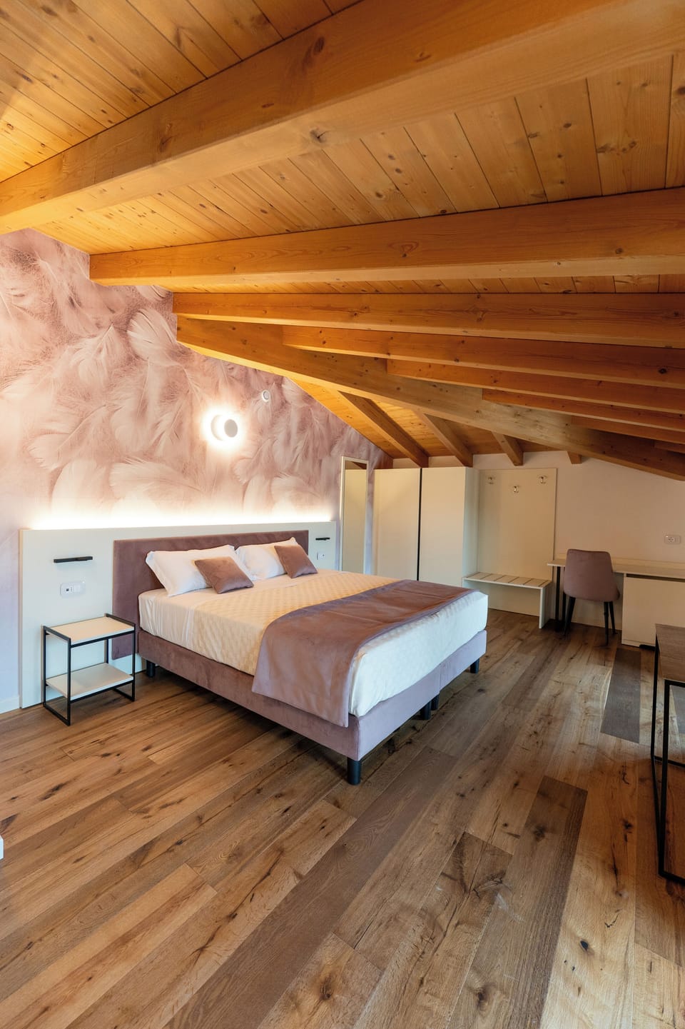Superior Double or Twin Room, 1 Bedroom, Air conditioning, Garden View | Down comforters, memory foam beds, in-room safe, blackout drapes