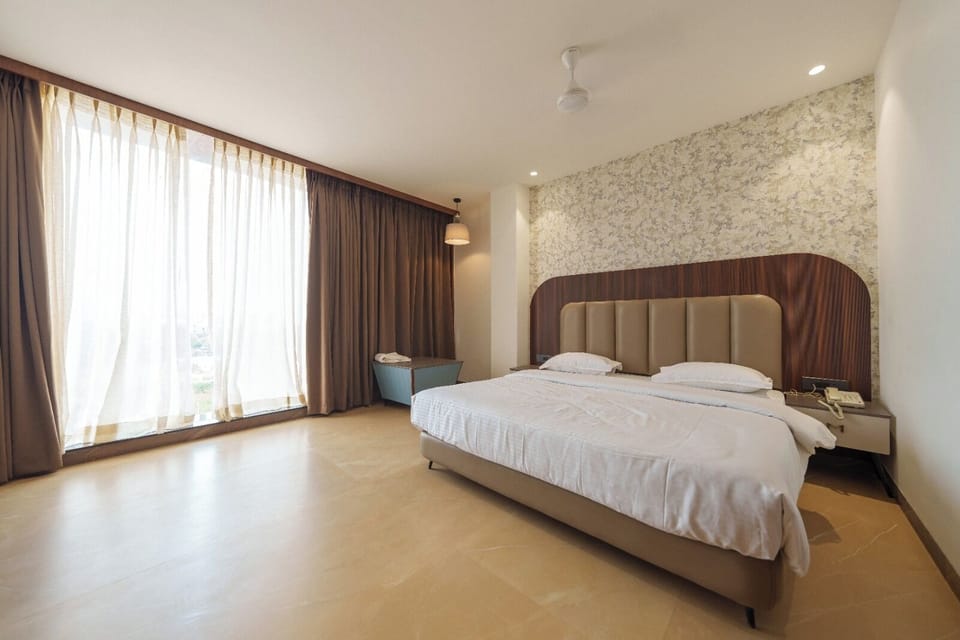 Luxury Room | Free WiFi