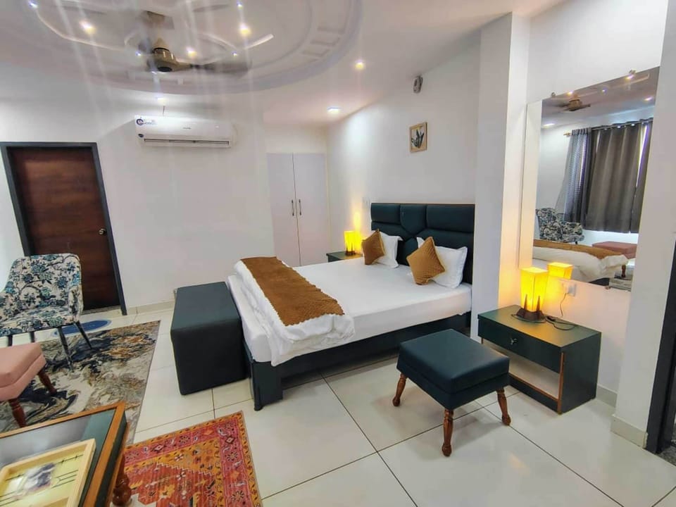 Superior Room | Soundproofing, WiFi (free), bed sheets