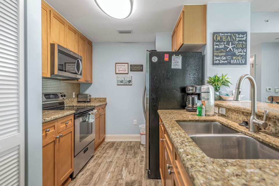 Full Kitchen