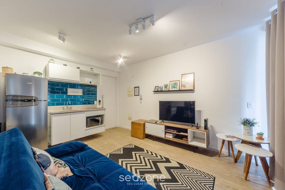 Basic Apartment | Living area