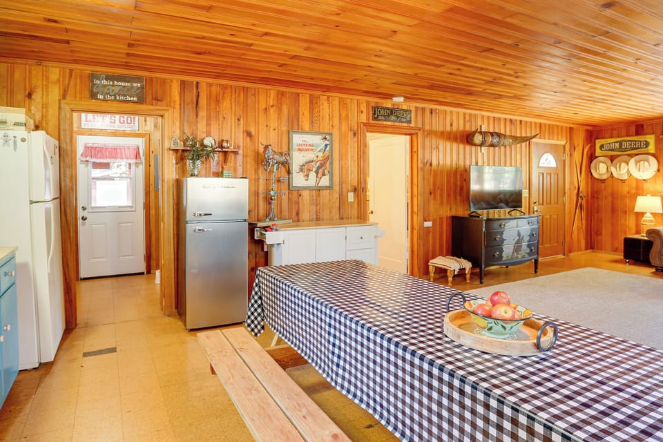 House (2 Bedrooms) | Interior