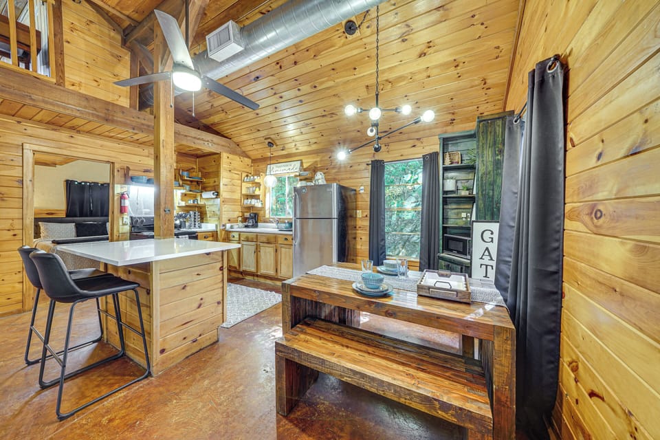 House (2 Bedrooms) | Interior
