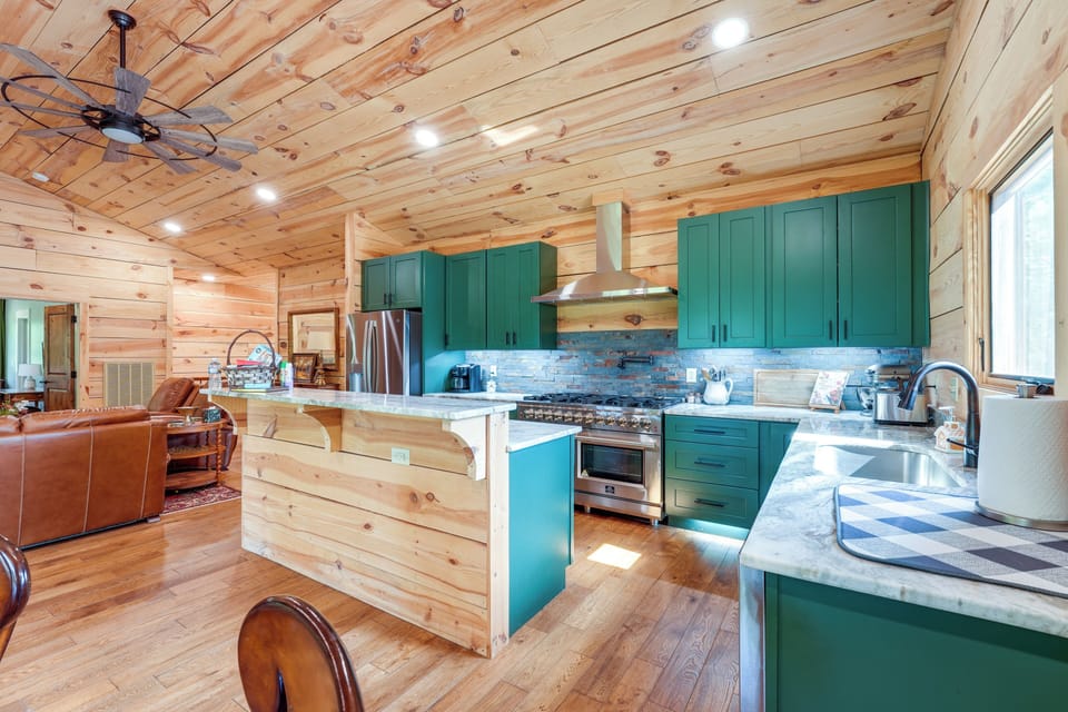 House (3 Bedrooms) | Interior