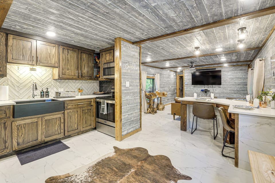 House (2 Bedrooms) | Interior