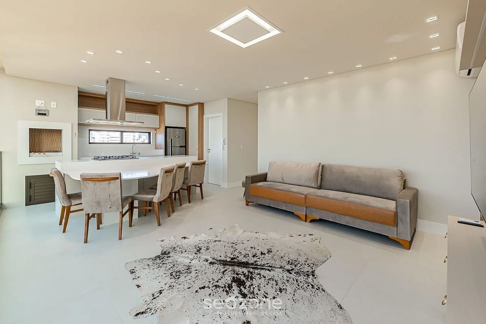 Basic Apartment | Living area | TV